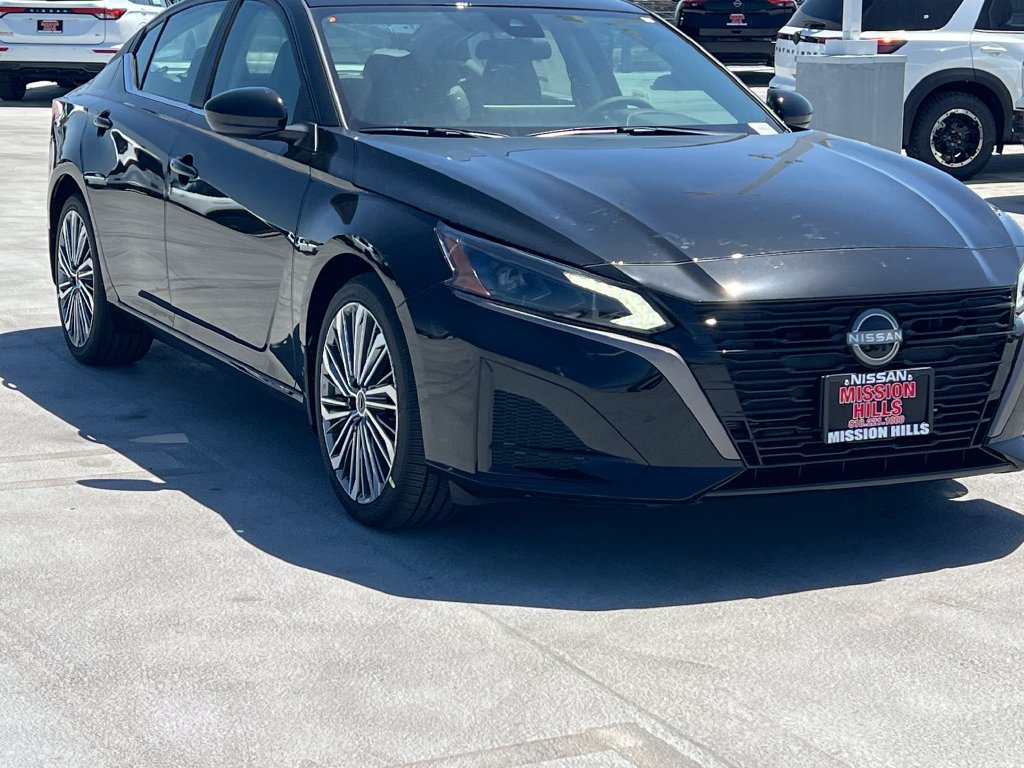 New 2026 Nissan Altima 2.5 SV FWD image 11