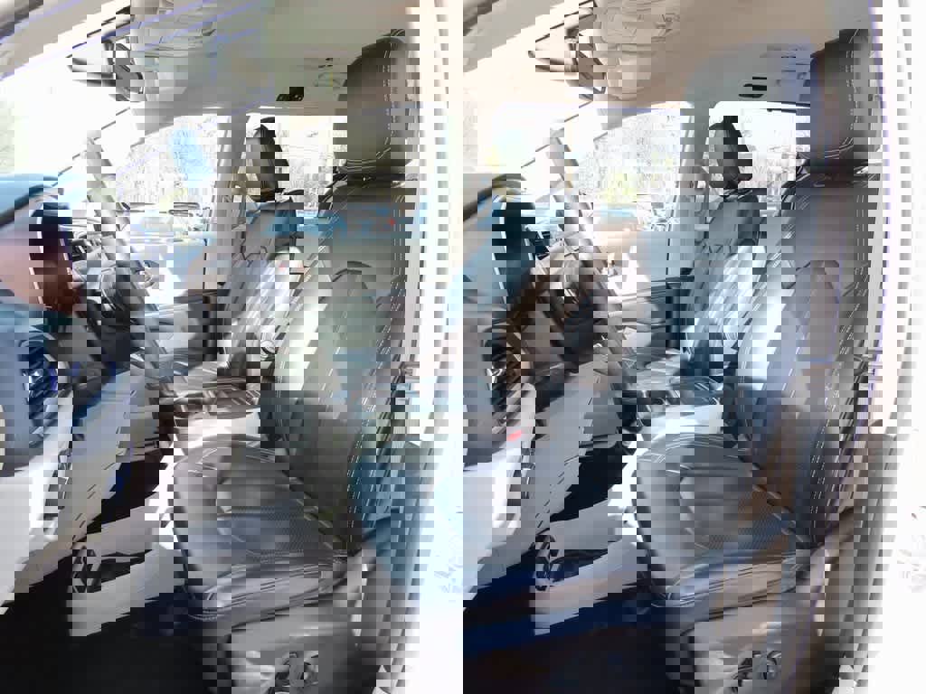 Used 2021 Chrysler Voyager Lxi image 11