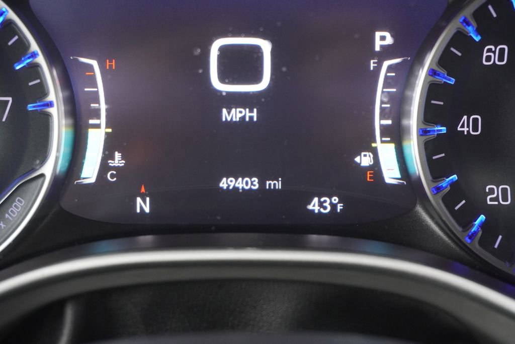 Used 2025 Chrysler Pacifica Select image 24