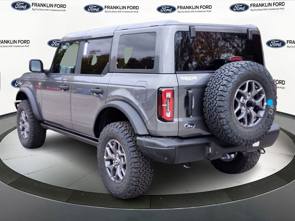 New 2025 Ford Bronco Badlands image 3