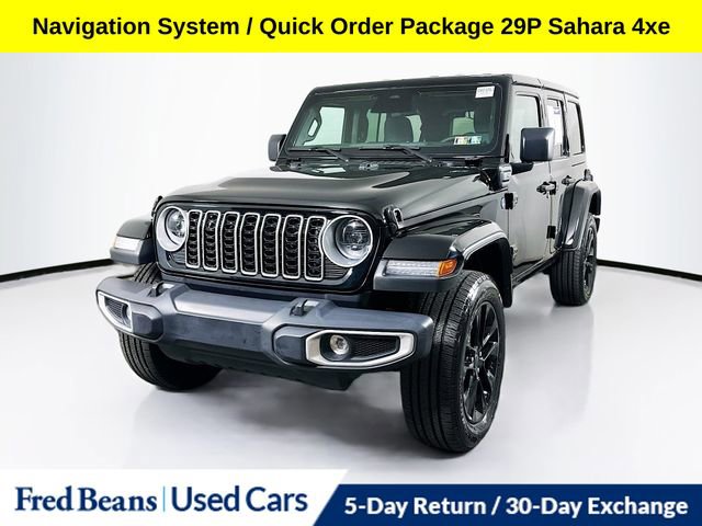Used 2025 Jeep Wrangler Unlimited Sahara w/ Safety Group AWD/4WD image 3