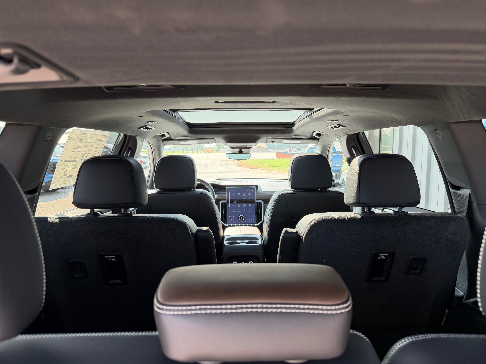 New 2027 GMC Acadia Denali Ultimate AWD/4WD image 21