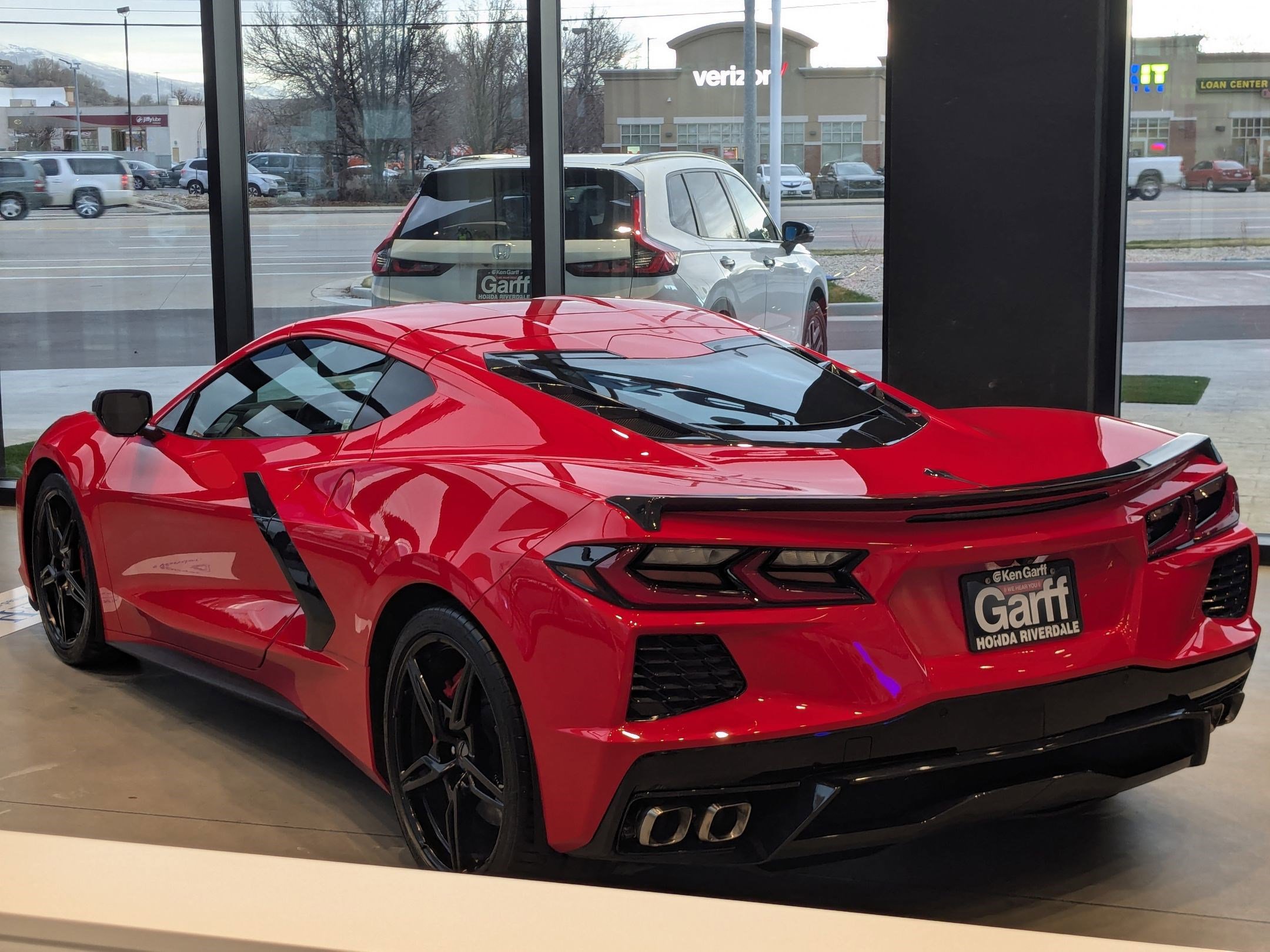 Used 2022 Chevrolet Corvette Stingray Coupe w/ 1LT image 9
