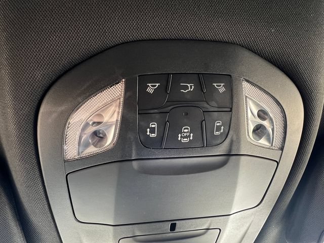 Used 2025 Chrysler Pacifica Select w/ Uconnect Theater Family Group AWD/4WD image 32