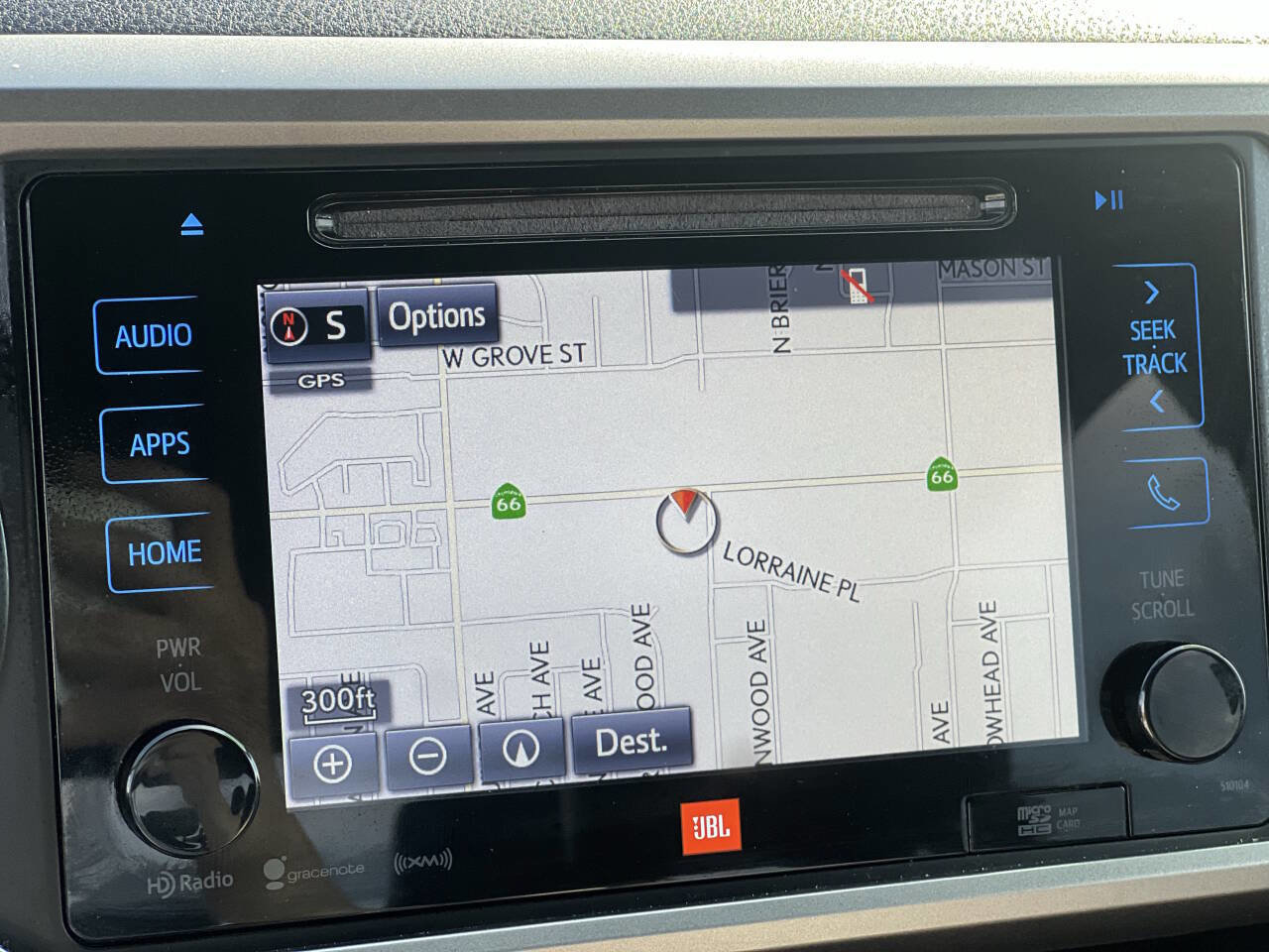 Used 2017 Toyota Tacoma Limited w/ Tow Package image 29