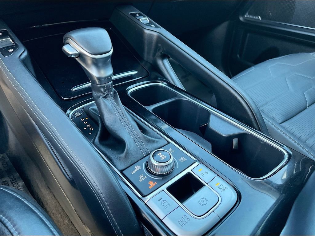 Used 2022 Kia Telluride SX w/ SX Prestige Package image 17
