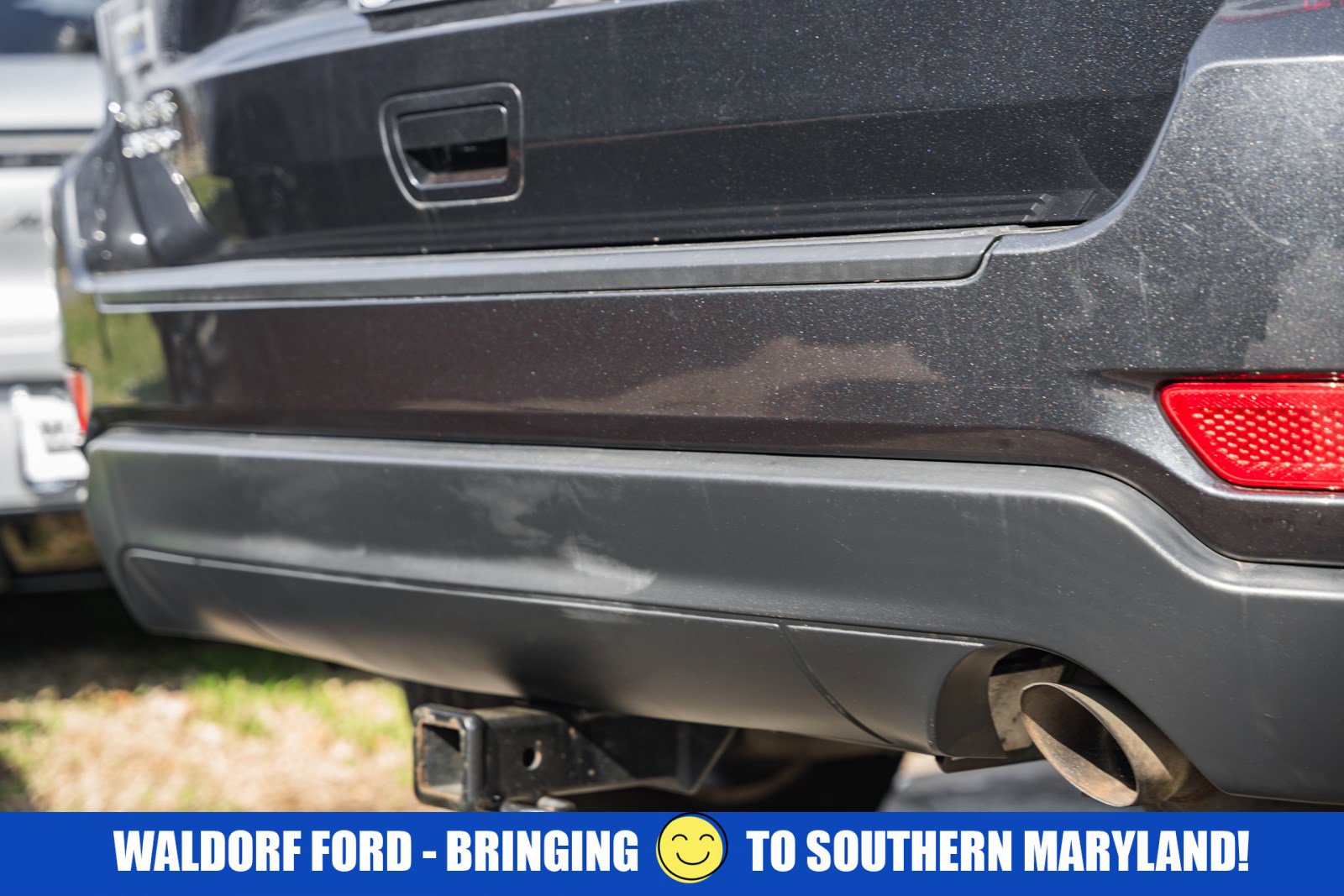 Used 2012 Jeep Grand Cherokee Laredo w/ Laredo E Group image 8