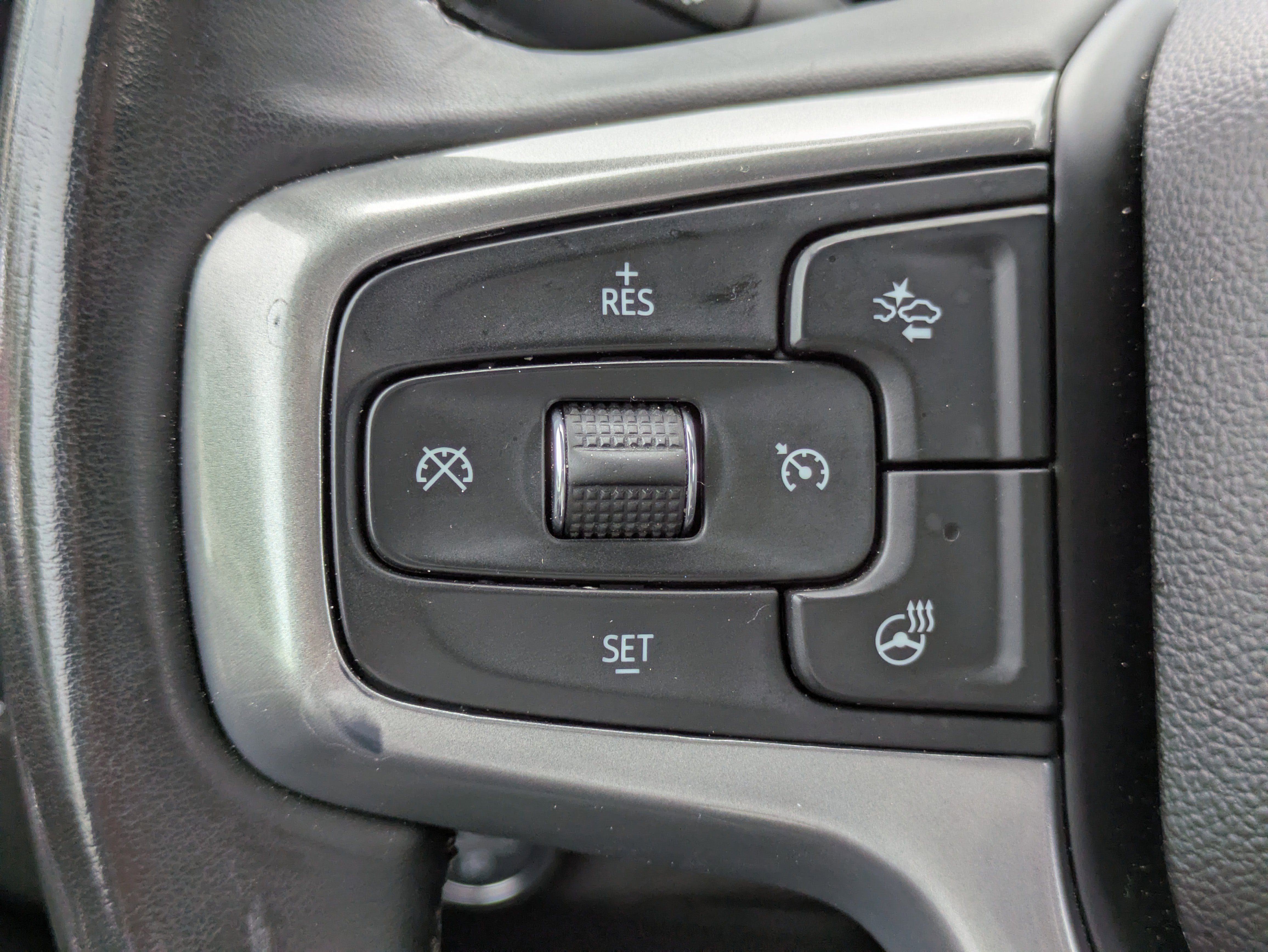 Used 2025 Chevrolet Silverado 2500 LTZ w/ LTZ Plus Package image 14