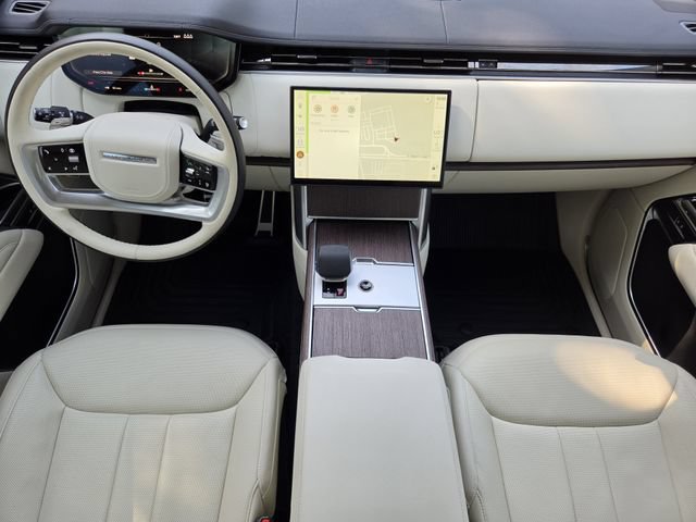 Used 2025 Land Rover Range Rover SE AWD/4WD image 23