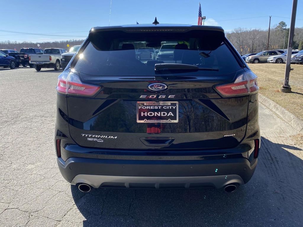 Used 2024 Ford Edge Titanium AWD/4WD image 4