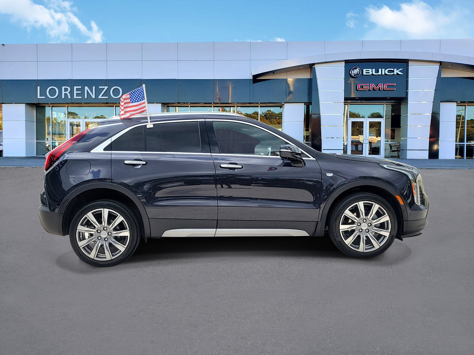 Used 2023 Cadillac XT4 Premium Luxury w/ Enhanced Visibility Package FWD image 4