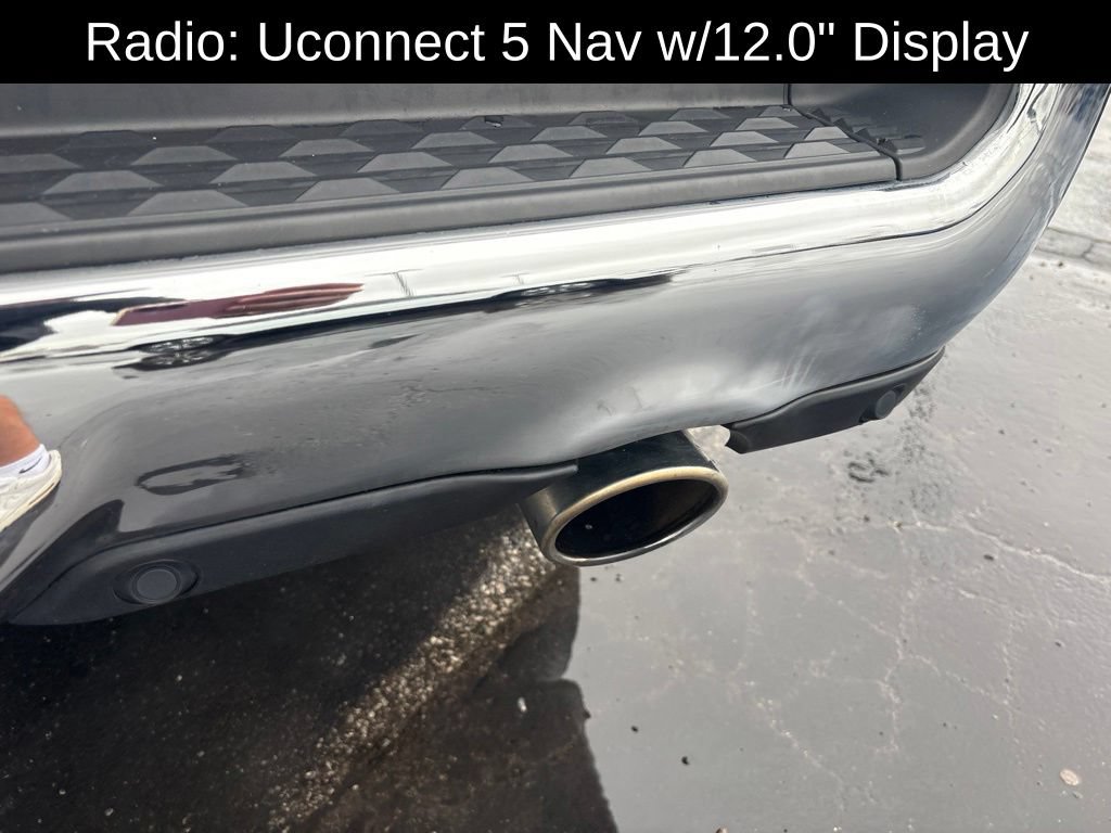 Used 2023 RAM 1500 Laramie AWD/4WD image 13