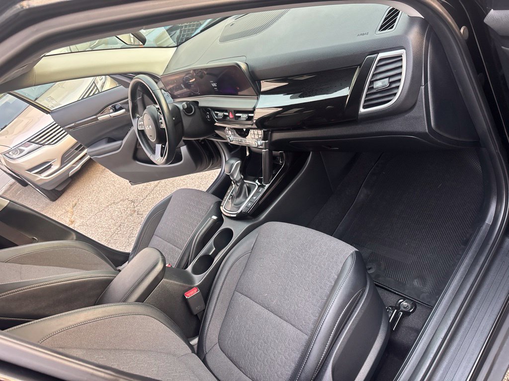 Used 2024 Kia Seltos S AWD/4WD image 28
