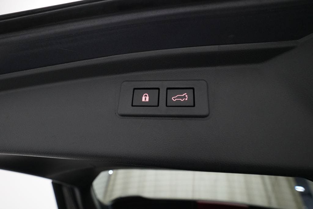 Used 2023 Subaru Outback Limited XT AWD/4WD image 15