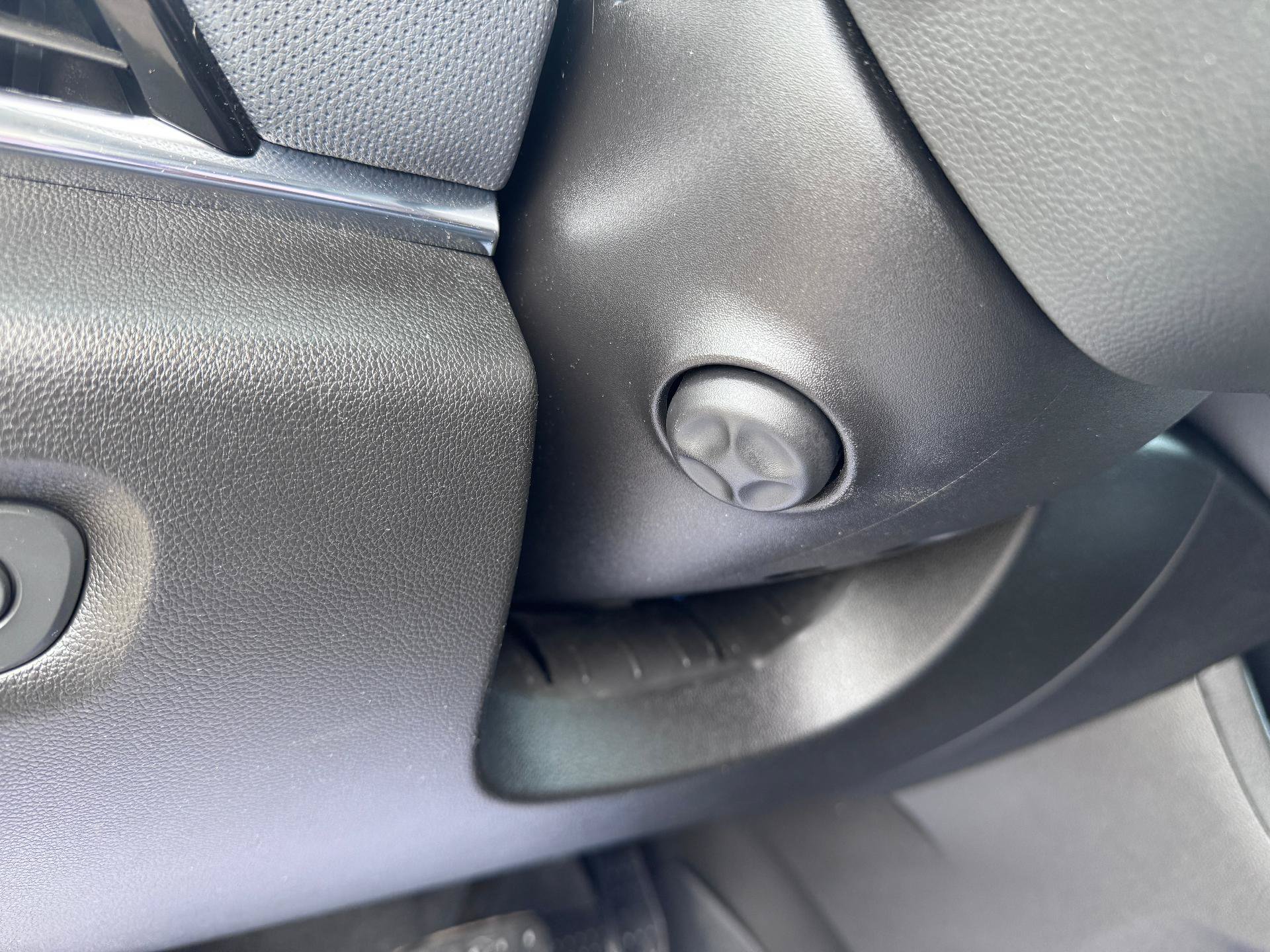 Used 2019 Chevrolet Traverse Premier w/ LPO, Floor Liner Package AWD/4WD image 30