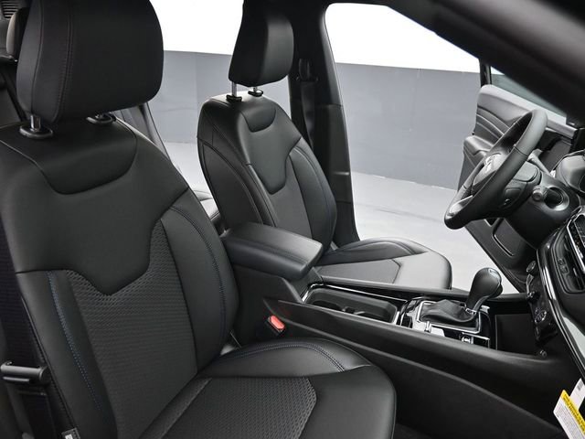 New 2026 Jeep Compass Latitude image 26