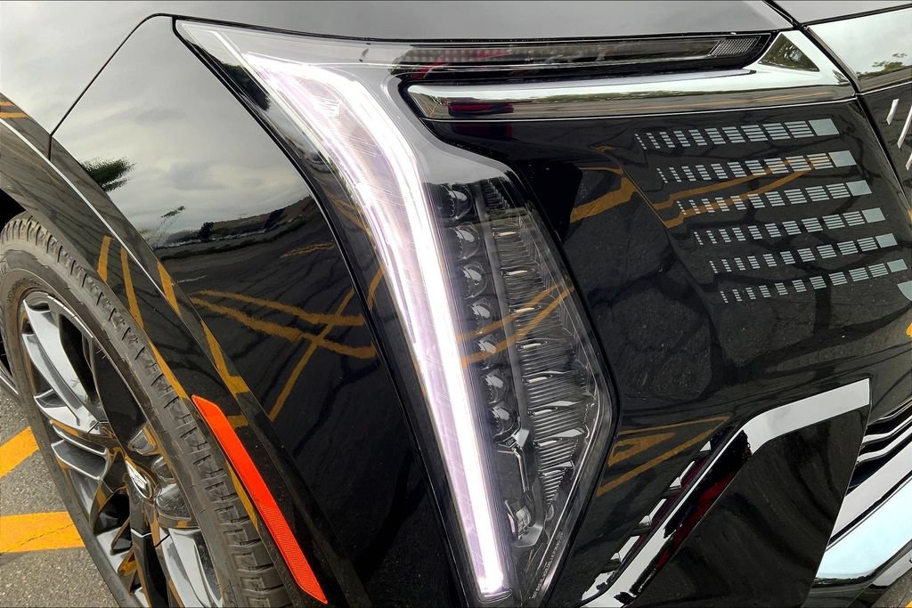New 2026 Cadillac Escalade IQ Sport 2 w/ LPO, ONYX Package AWD/4WD image 14