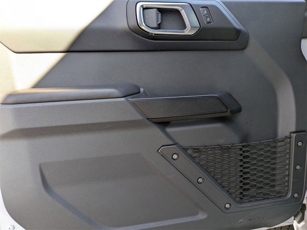 Used 2025 Ford Bronco Big Bend image 16