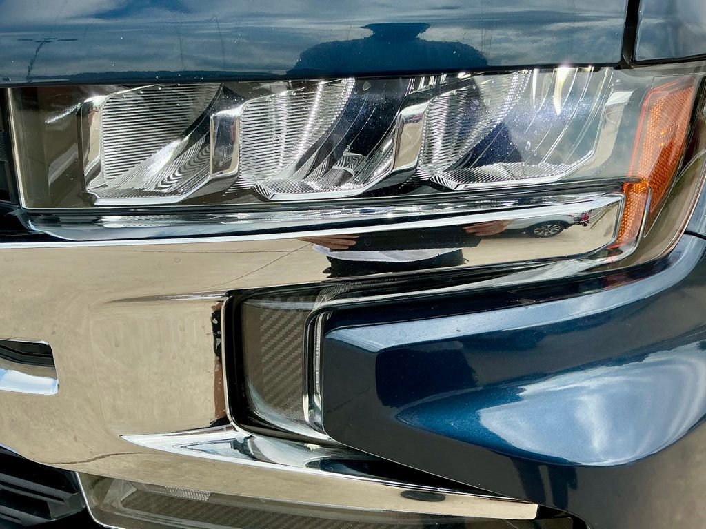 Used 2020 Chevrolet Silverado 1500 LT w/ LT Value Package AWD/4WD image 10