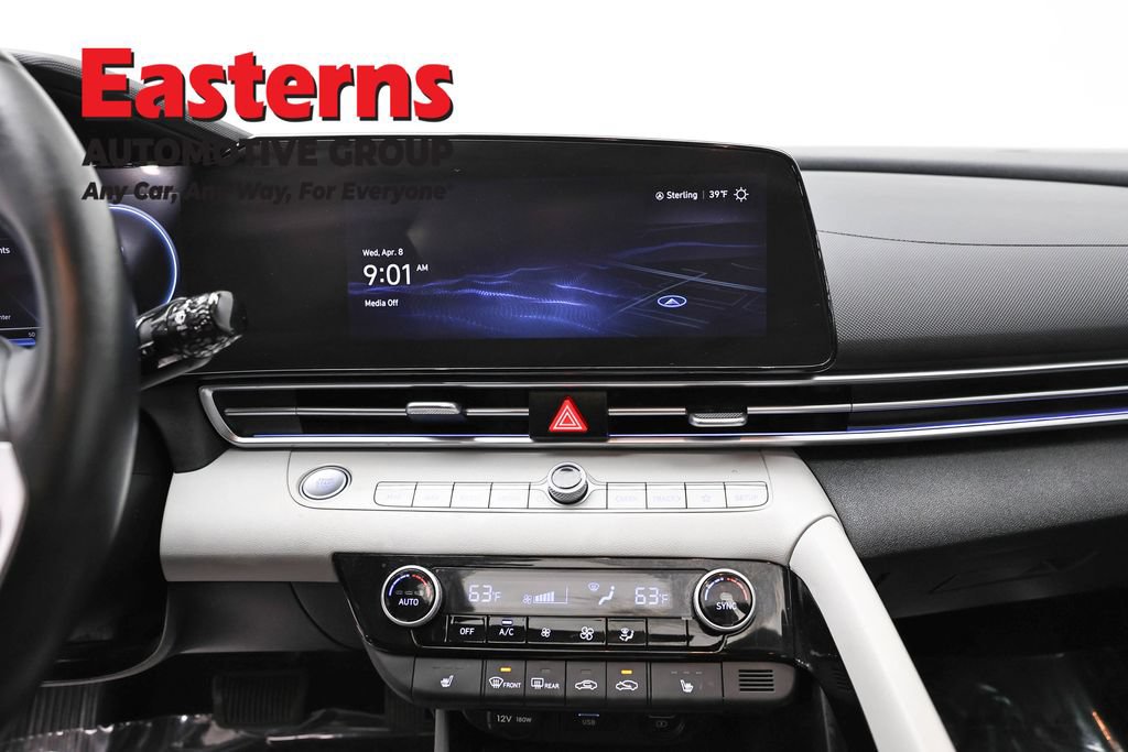 Used 2023 Hyundai Elantra Limited w/ Preferred Accessory Package FWD image 12