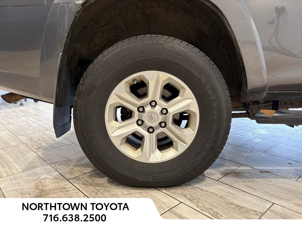 Used 2015 Toyota 4Runner SR5 image 9