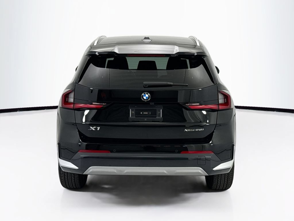 Used 2025 BMW X1 xDrive28i AWD/4WD image 6