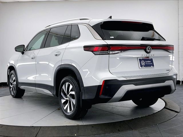 Certified 2025 Volkswagen Tiguan S AWD/4WD image 3