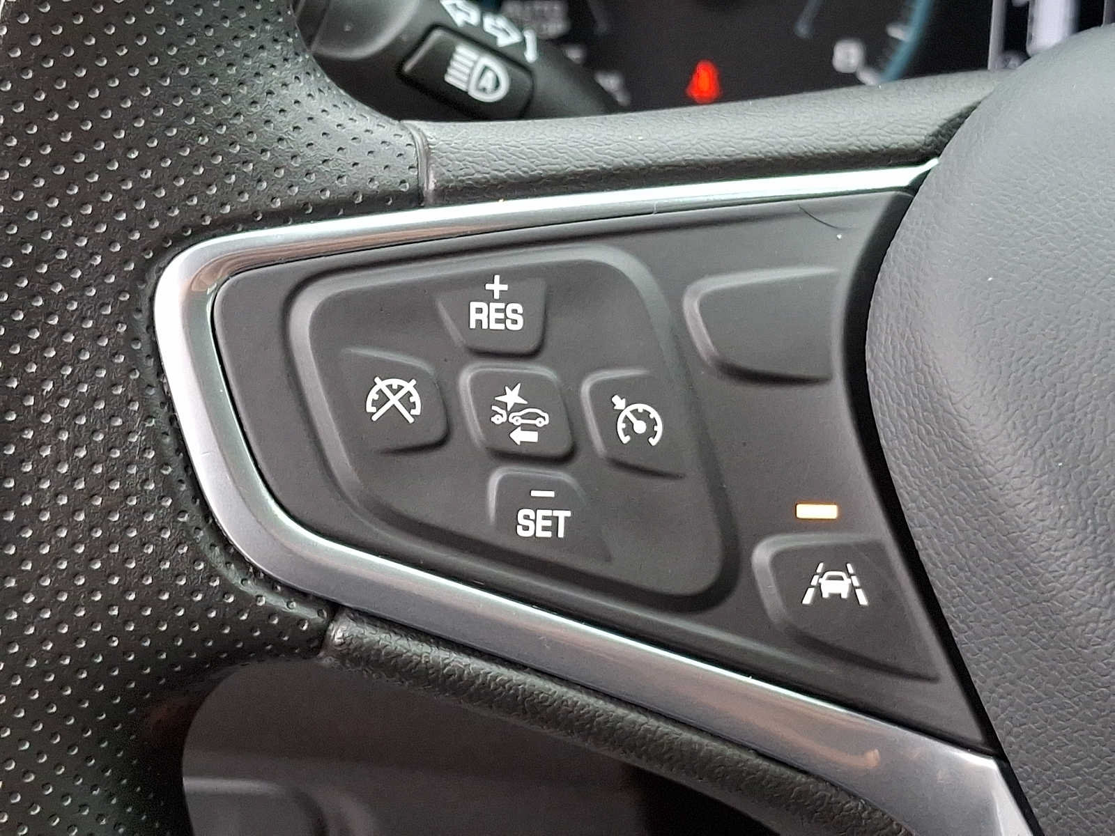 Used 2023 Chevrolet Equinox LS AWD/4WD image 17