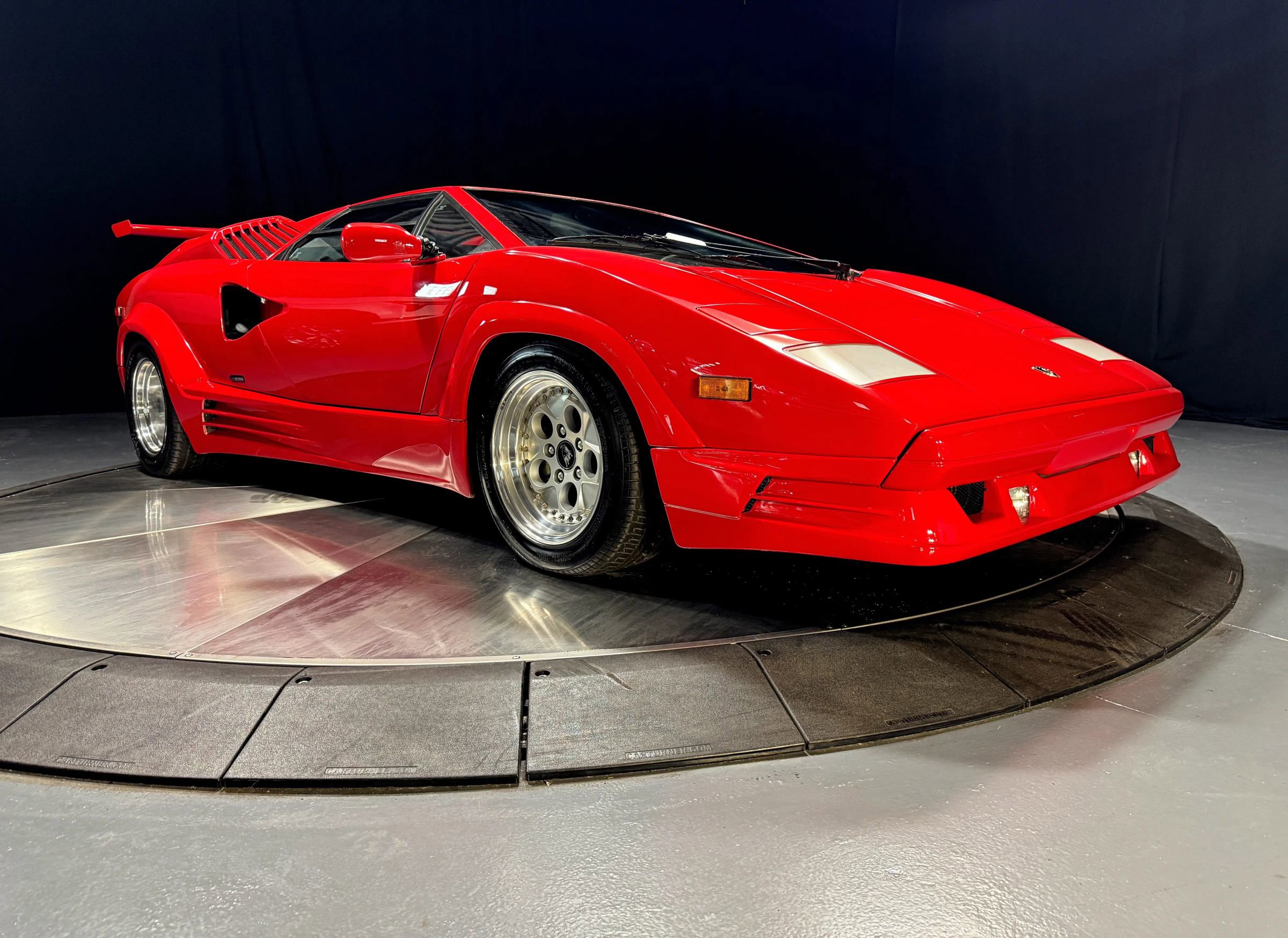 Used 1989 Lamborghini Countach Coupe RWD image 3