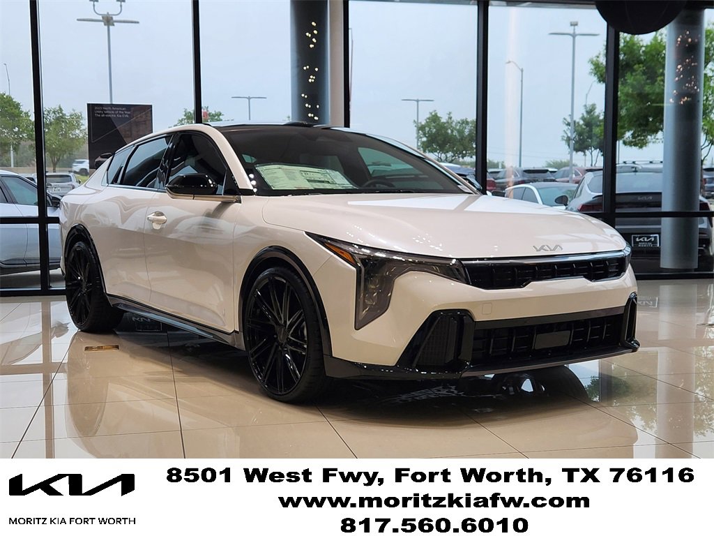 New 2025 Kia K4 GT-Line w/ GT-Line Premium Package
