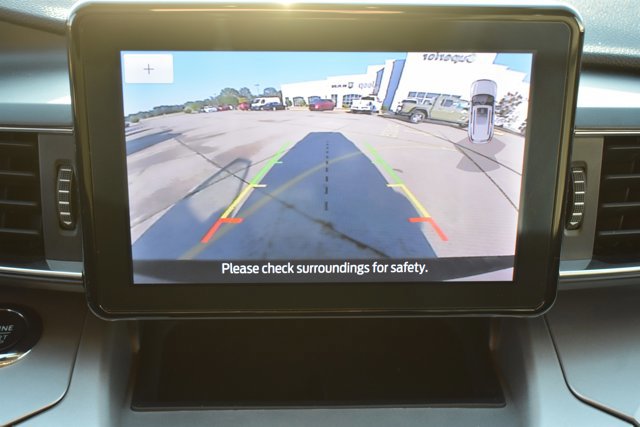 Used 2022 Ford Explorer XLT w/ Equipment Group 202A image 27