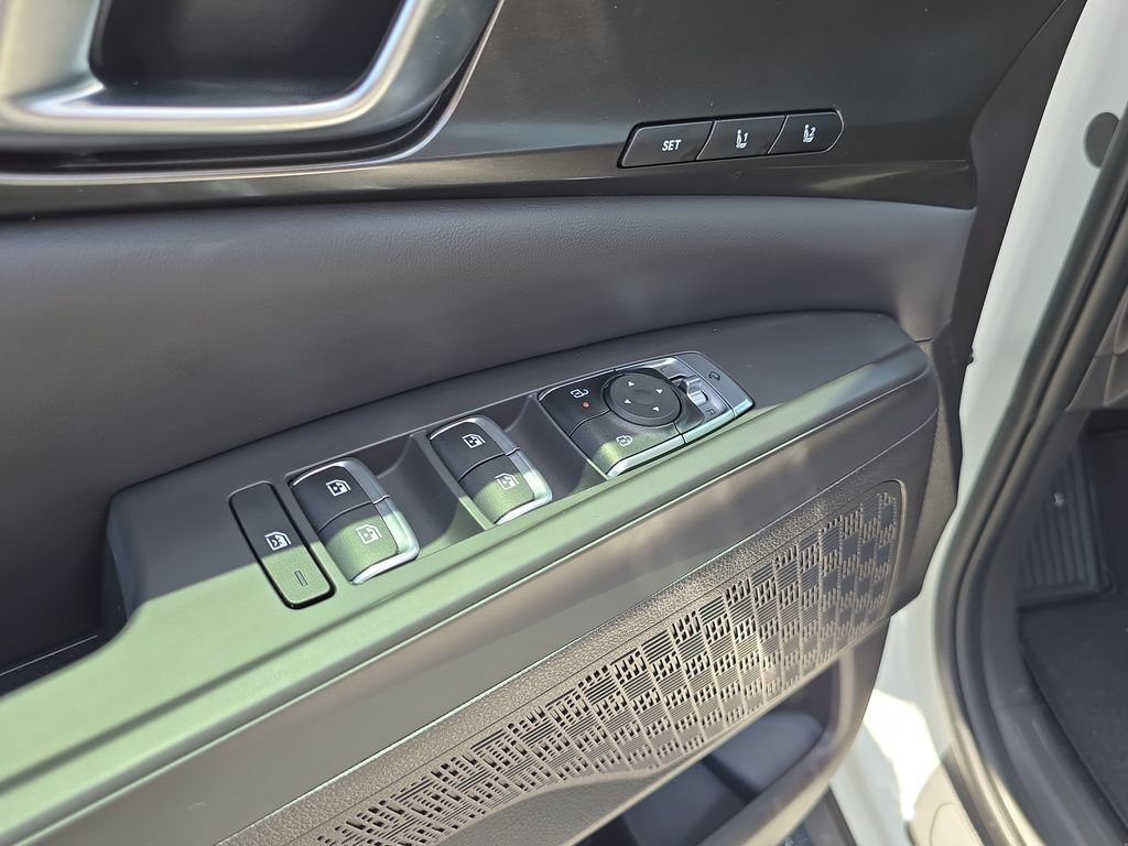 New 2026 Kia Carnival SX w/ SX Dark Edition Package FWD image 20