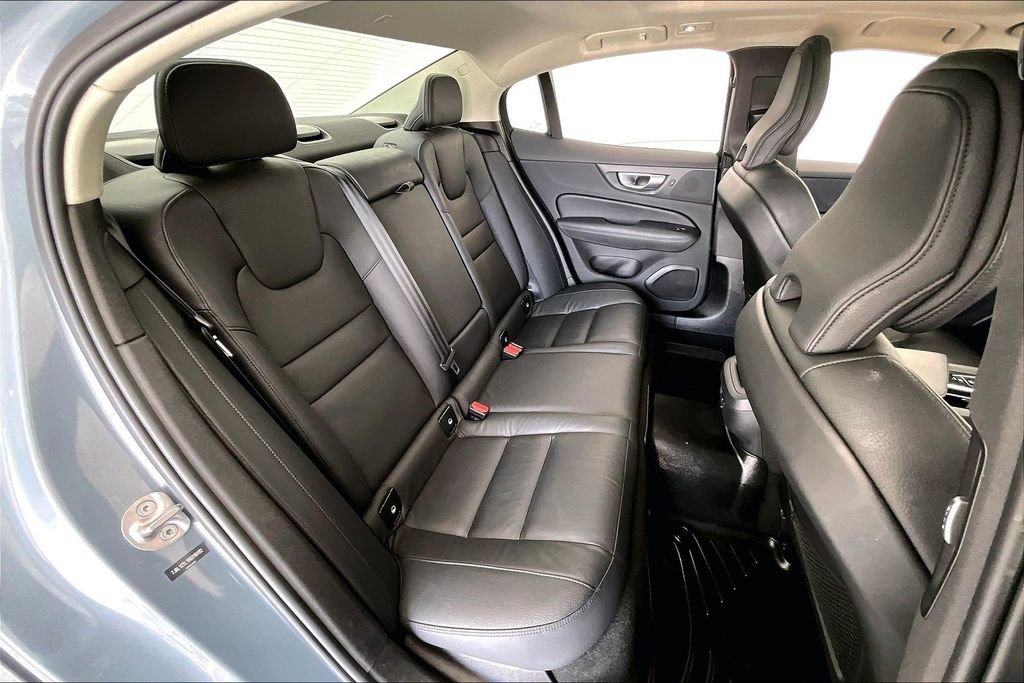 Used 2024 Volvo S60 B5 Plus AWD/4WD image 33