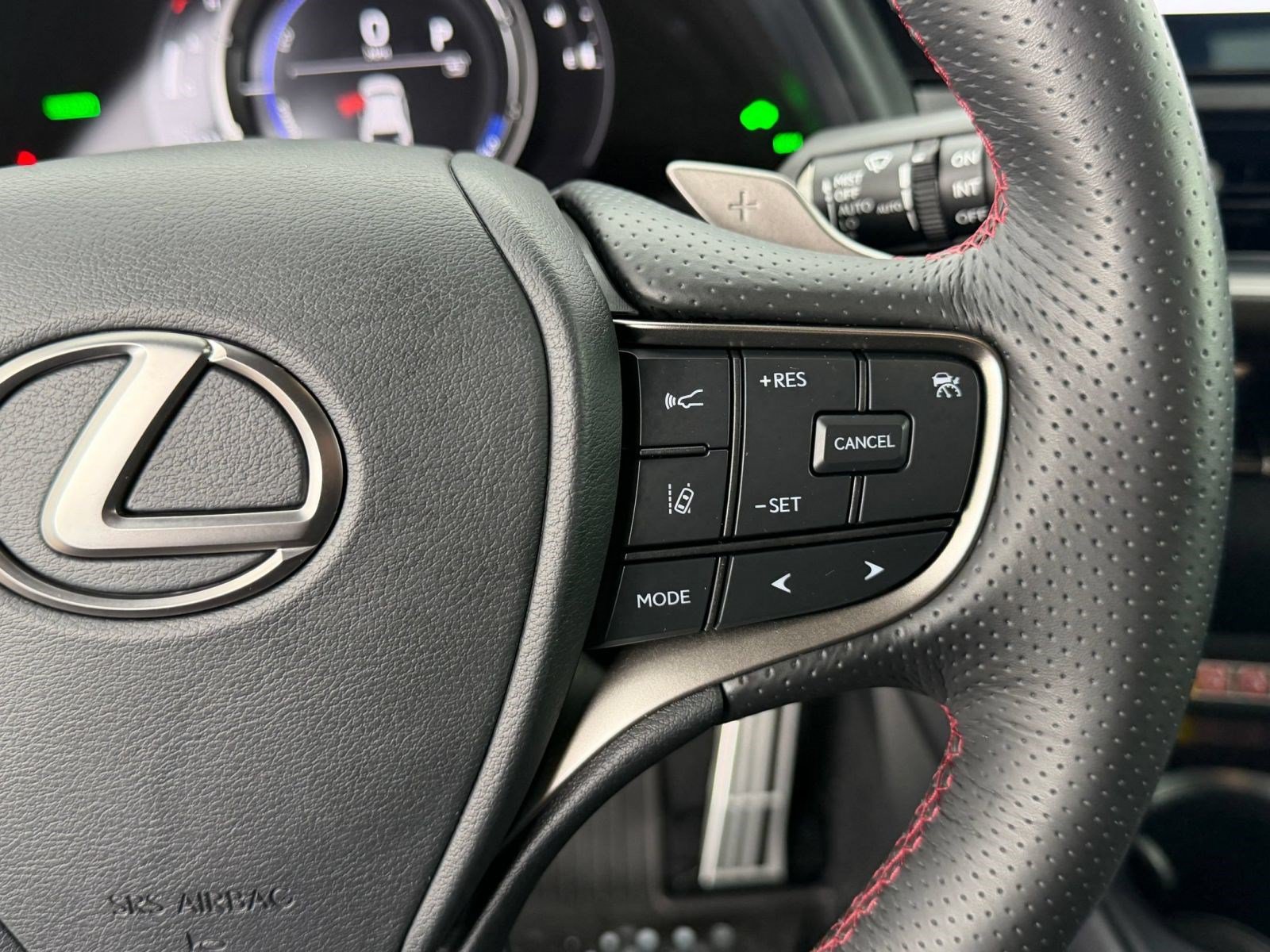Used 2024 Lexus UX 250h F Sport FWD image 18