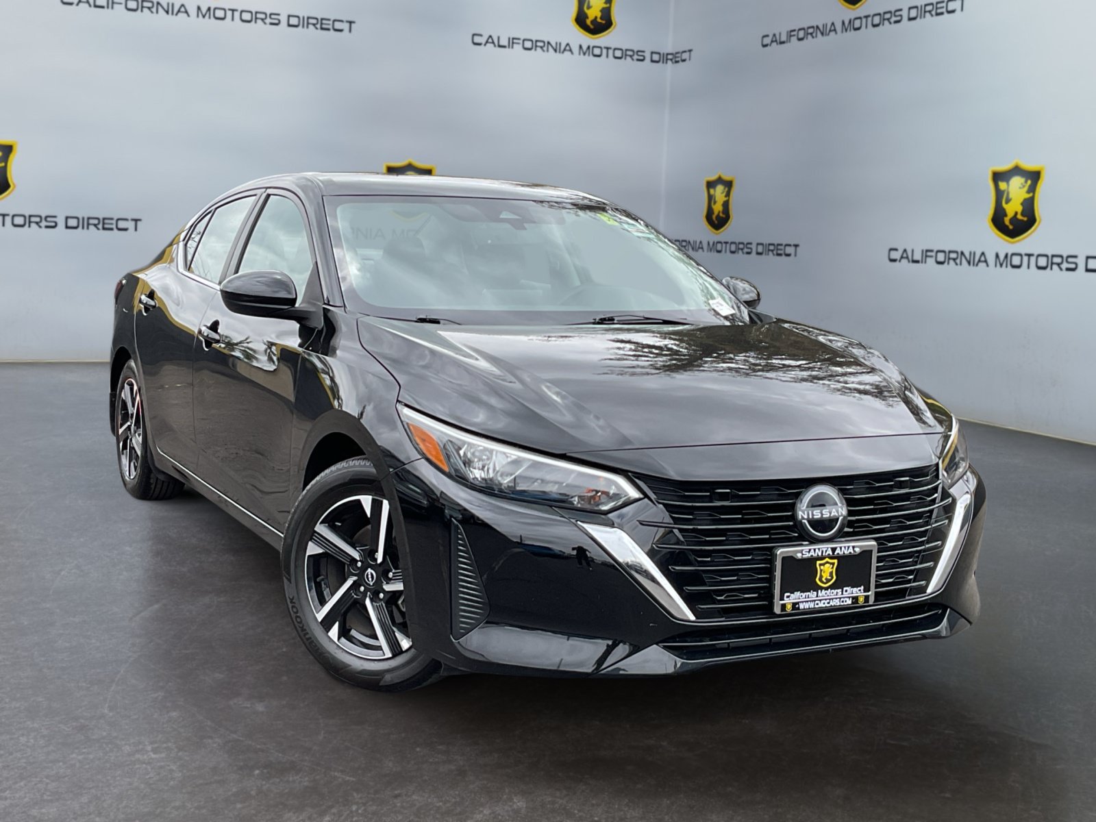 Used 2025 Nissan Sentra SV FWD image 3