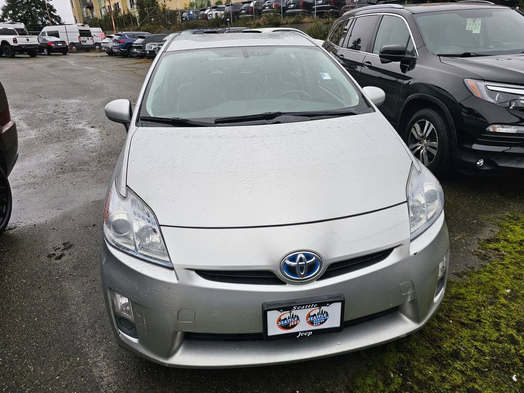 Used 2010 Toyota Prius Five image 2