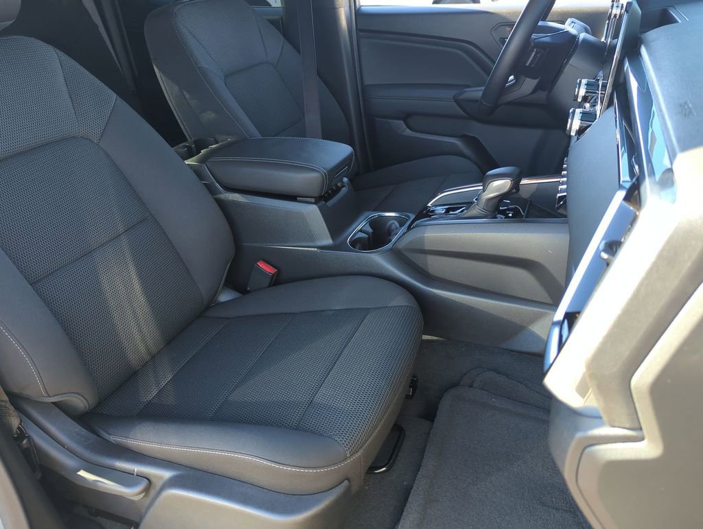 Used 2024 GMC Canyon Elevation image 24