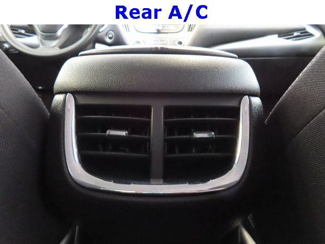 Used 2023 Chevrolet Malibu LT image 31