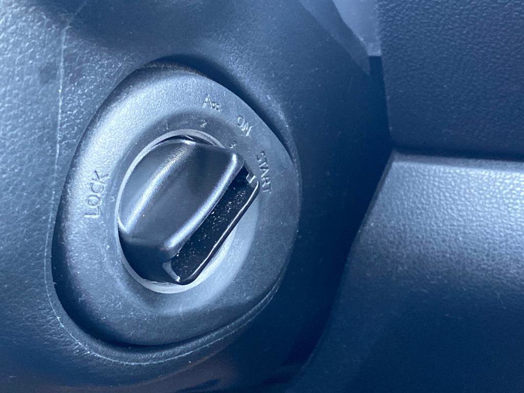 Used 2012 Nissan Rogue SL image 26