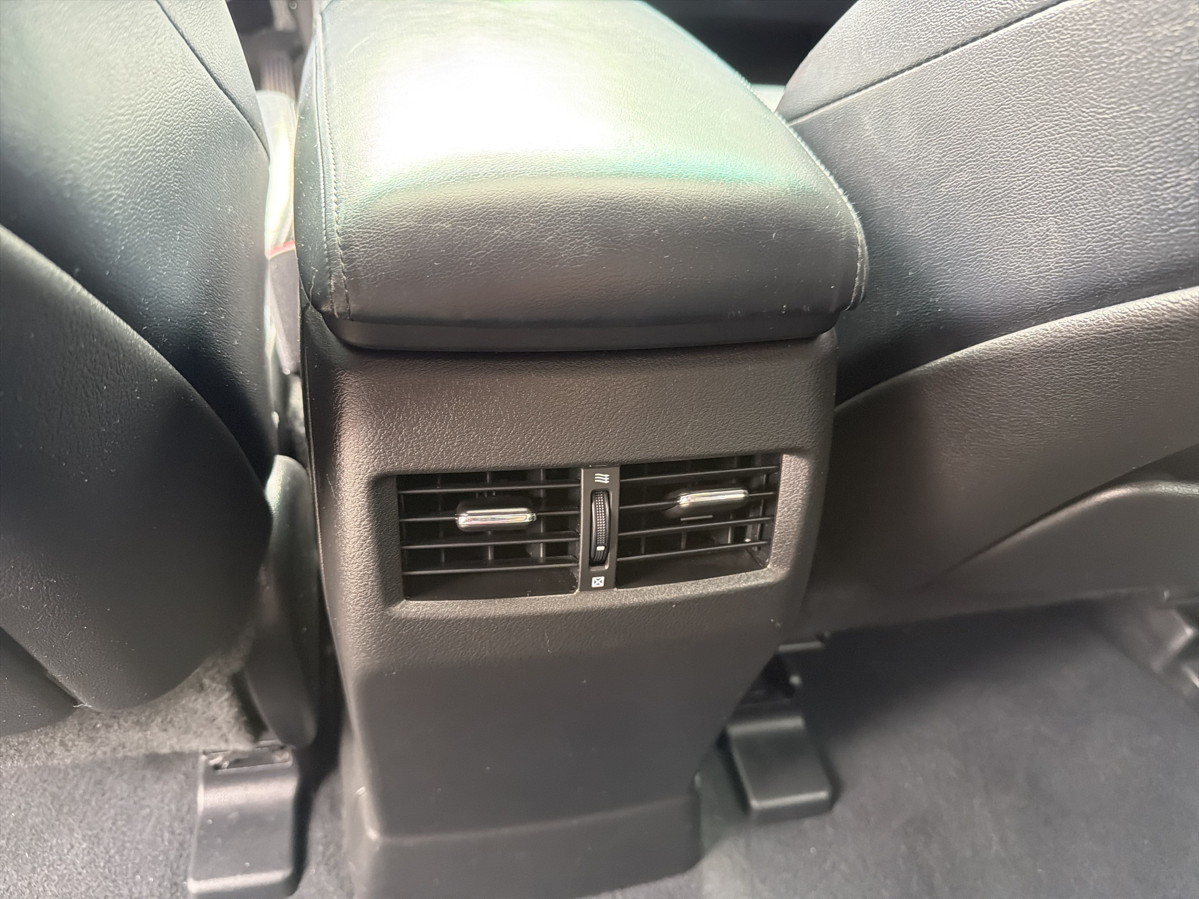 Used 2010 Lexus RX 350 AWD image 10