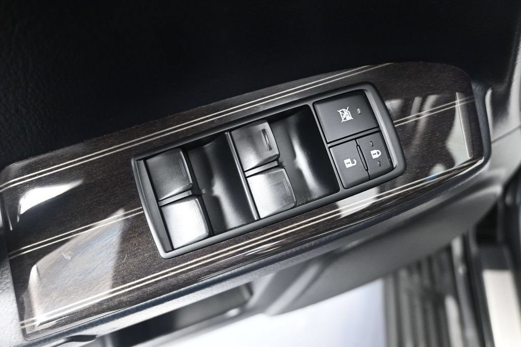 Used 2021 Lexus GX 460 Premium w/ Premium Package AWD/4WD image 11