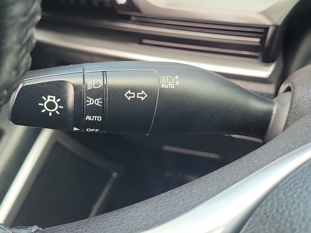 Used 2025 Kia Telluride S AWD/4WD image 11