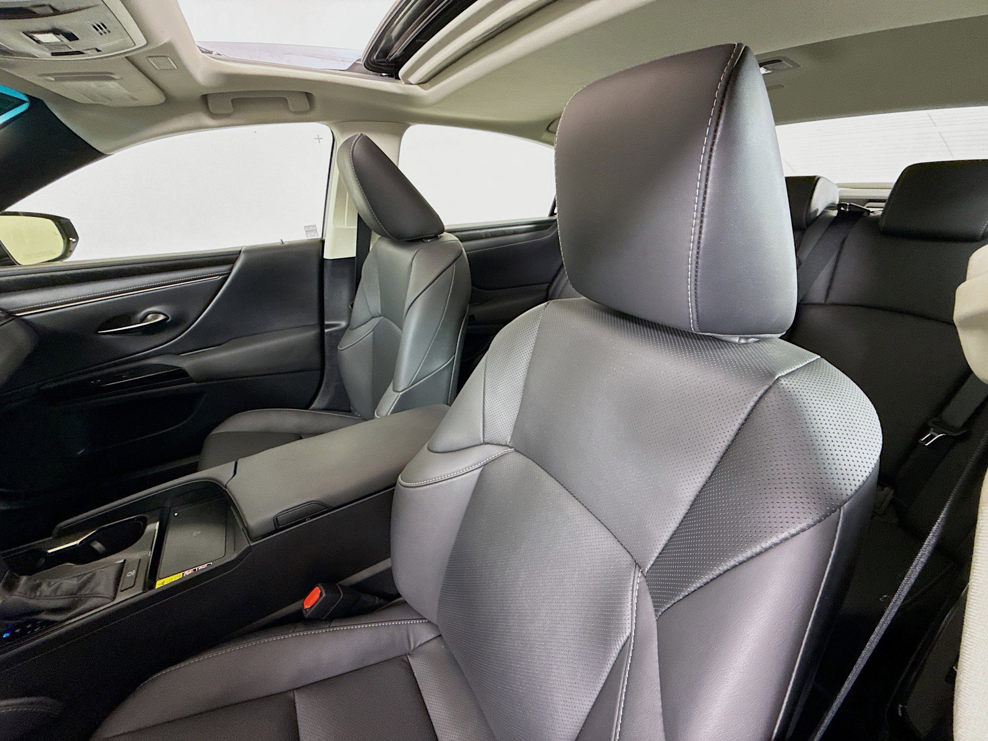 Used 2023 Lexus ES 350 w/ Premium Package image 11