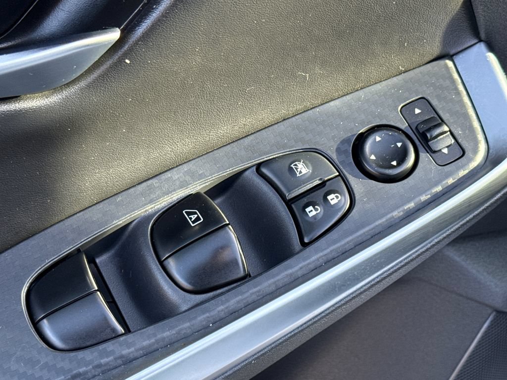 Used 2024 Nissan Sentra SR FWD image 19