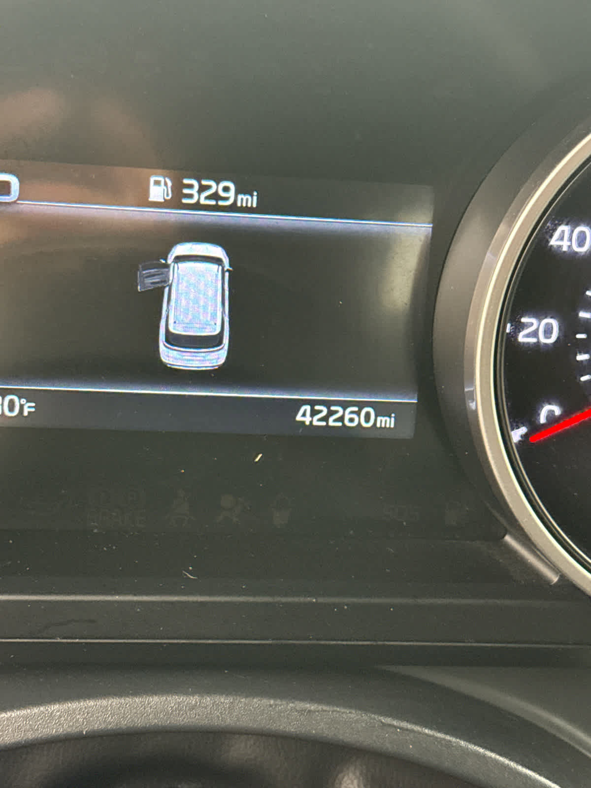 Used 2022 Kia Carnival LX FWD image 75