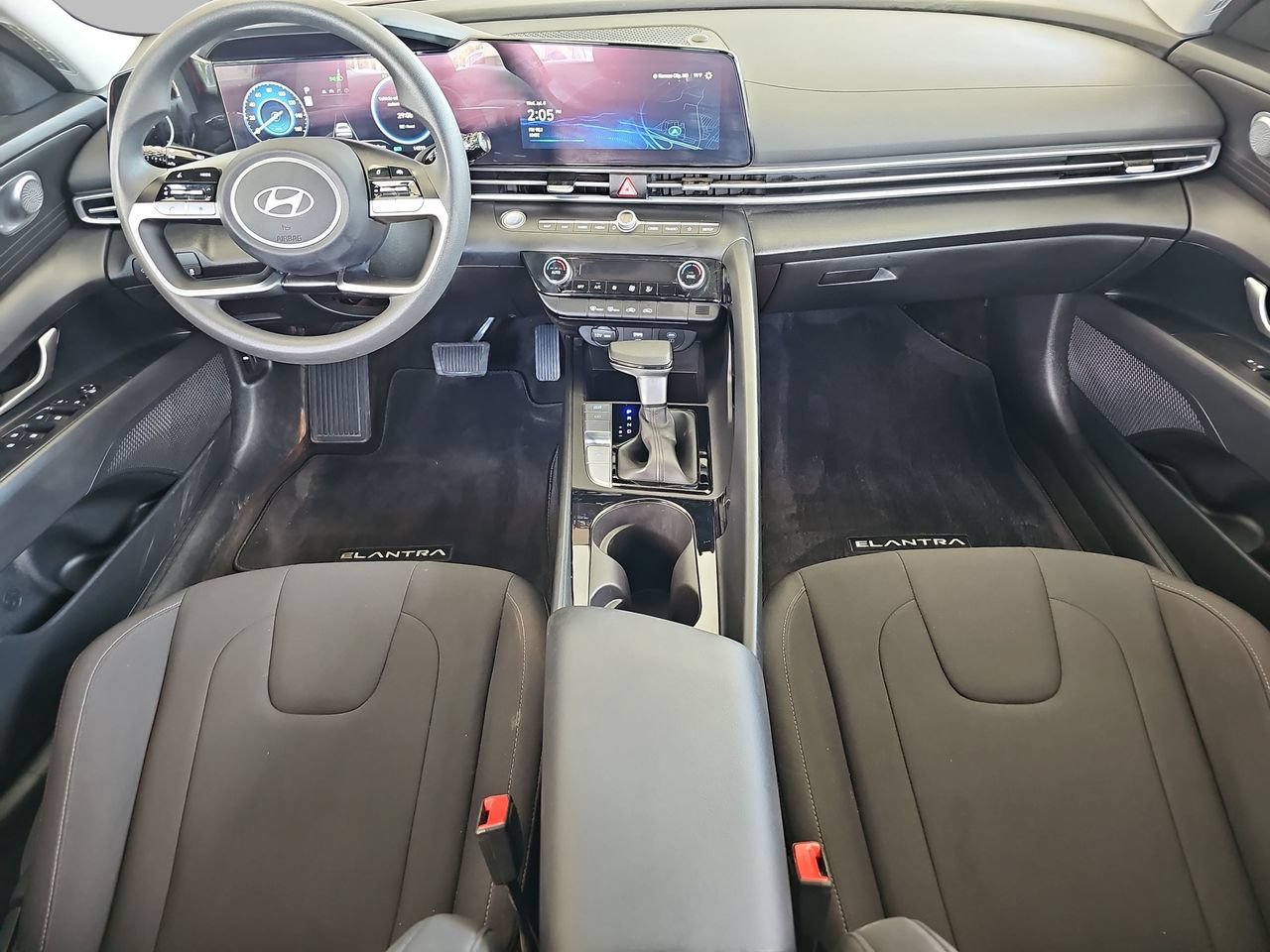 Used 2024 Hyundai Elantra Blue FWD image 11