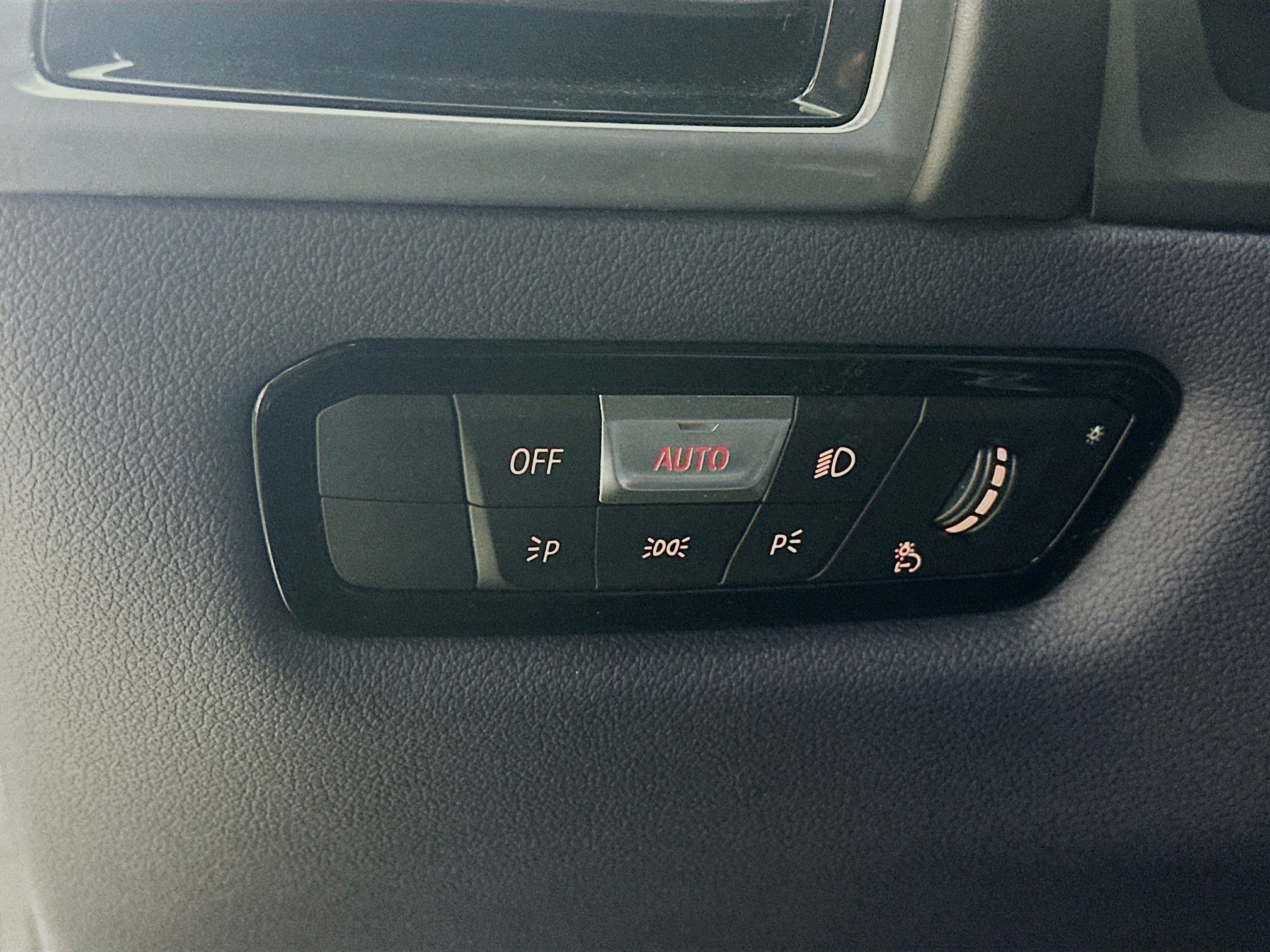 Used 2019 BMW M850i xDrive Convertible image 10