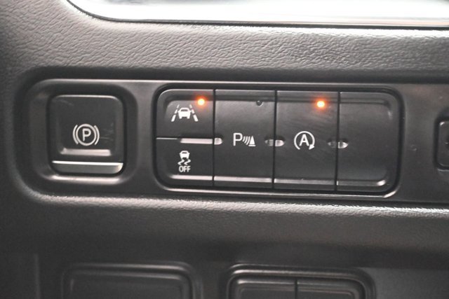 Used 2023 GMC Yukon SLT RWD image 26