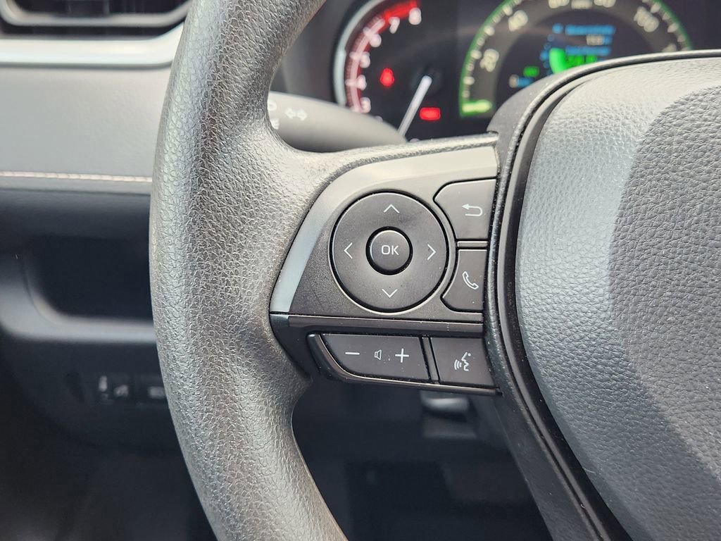 Used 2024 Toyota RAV4 LE image 32