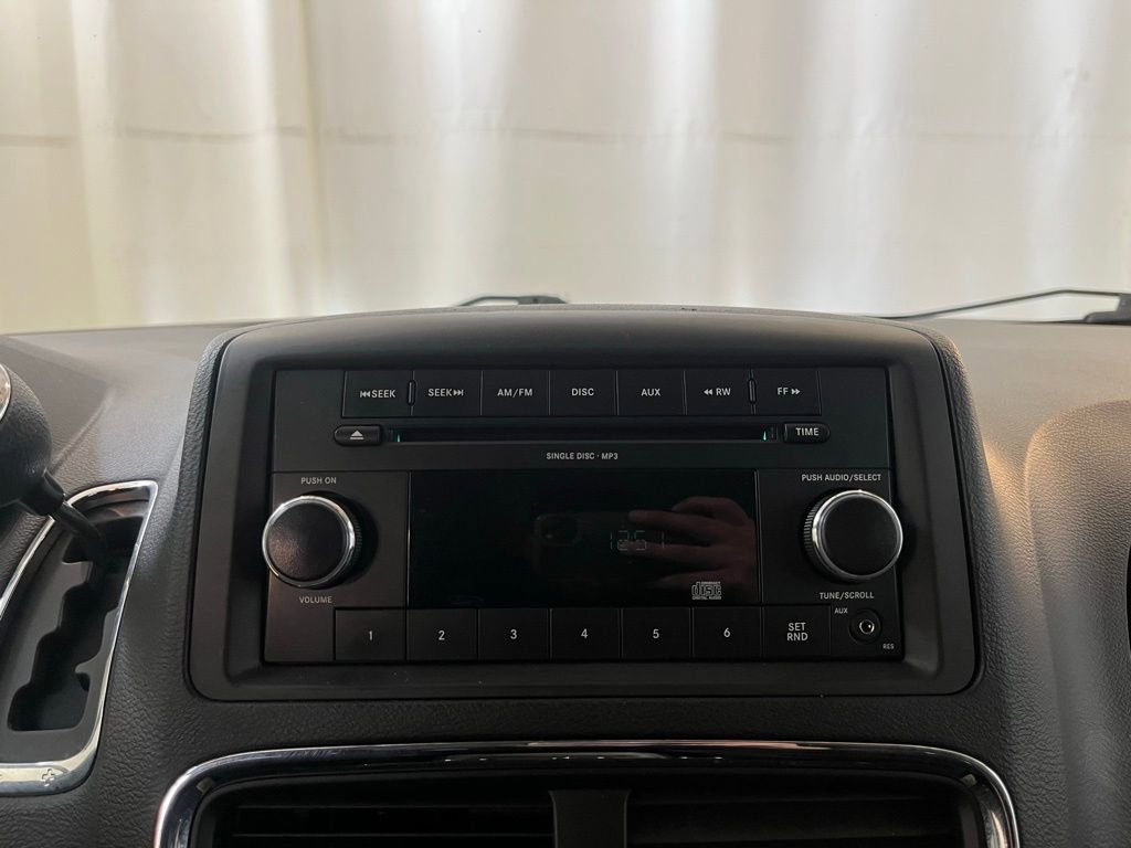 Used 2011 Dodge Grand Caravan Mainstreet image 16